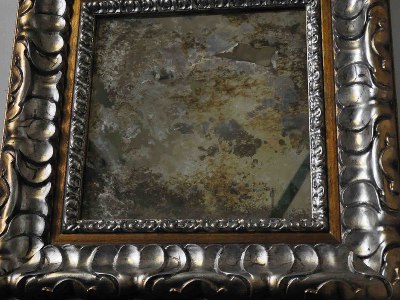Декоративное панно на основе состаренного зеркала